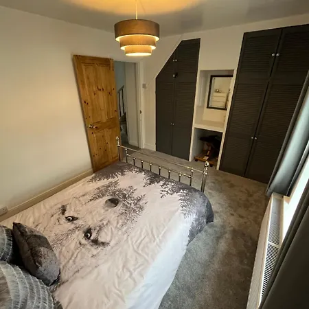 Wolf Hollow, Sleeps 4 Plus 2, Buxton Town Centre Exterior photo