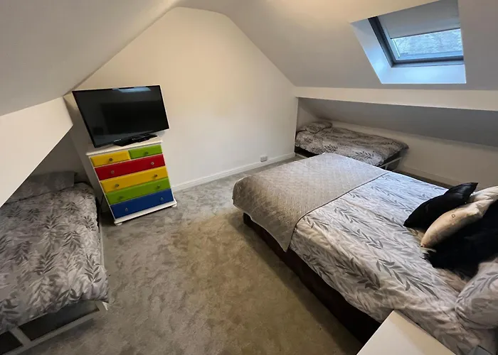 Wolf Hollow, Sleeps 4 Plus 2, Buxton Town Centre